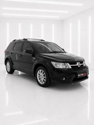 FIAT FREEMONT 2.4 EMOTION 16V GASOLINA 4P AUTOMÁTICO FIAT FREEMONT 2.4 EMOTION 16V GASOLINA 4P AUTOMÁTICO
